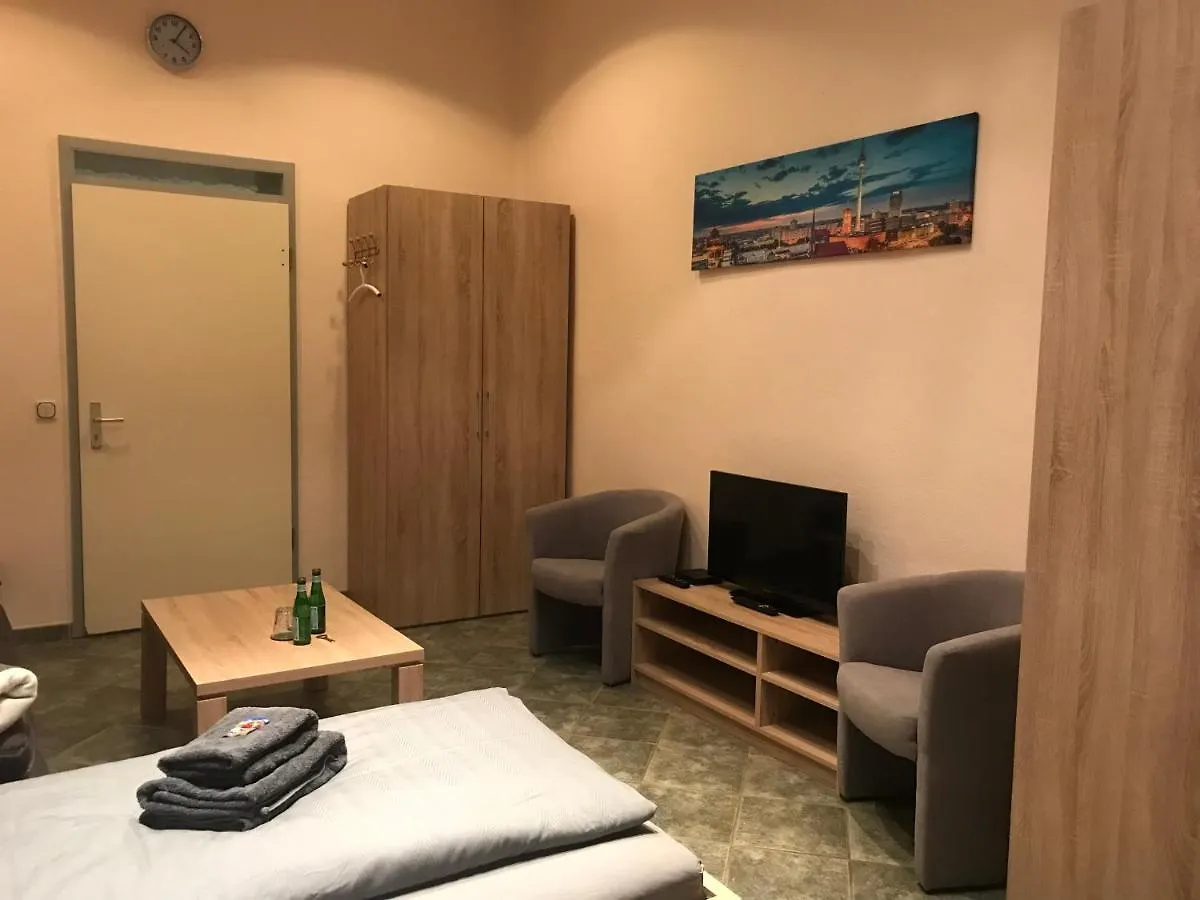 Pension Lotti Friedrichshain Berlin